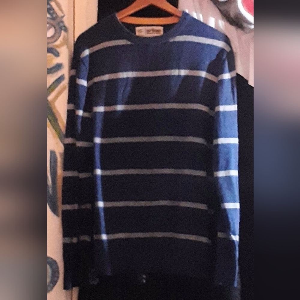 Urban Pipeline Blue Striped Crewneck Sweater Size Large